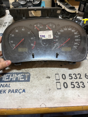 ÇIKMA VW GOLF 4 BORA 1J0920 801B 1J0920801B KİLOMETRE SAATİ
