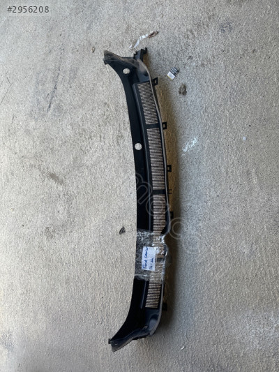Ford courier ön cam ızgarası