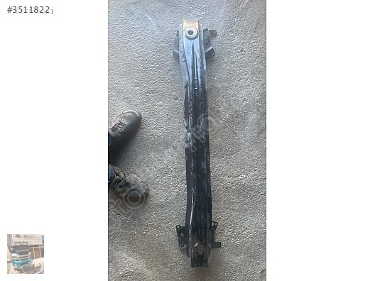 1T0807109 vw caddy ön tampon demiri çıkma