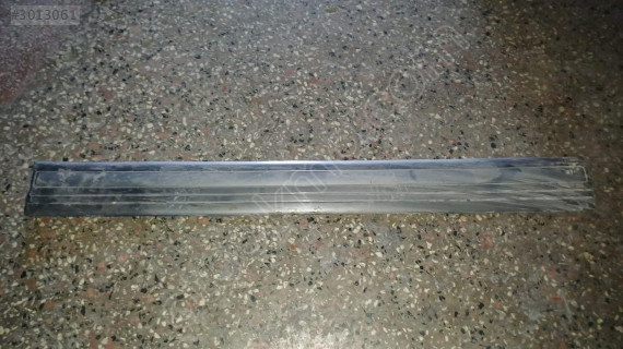 1998-2007 Toyota Land Cruiser sol ön kapı çıtası