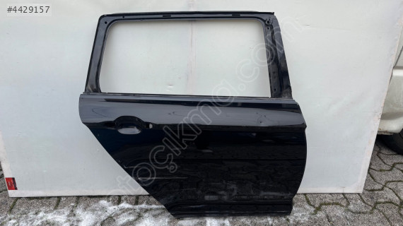 PASSAT SW SAĞ ARKA KAPI 2015-2018