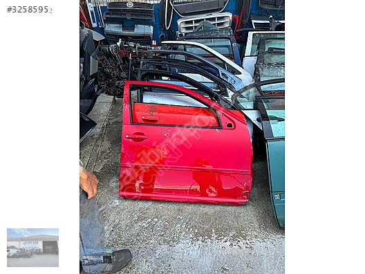 OTO CEMDEN ÇIKMA VW GOLF 4 BORA SAĞ ÖN KAPI