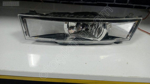 SKODA RAPİD SİS FARI ÇIKMA