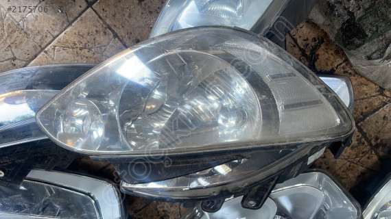 Hyundai Getz sağ ön far lambası