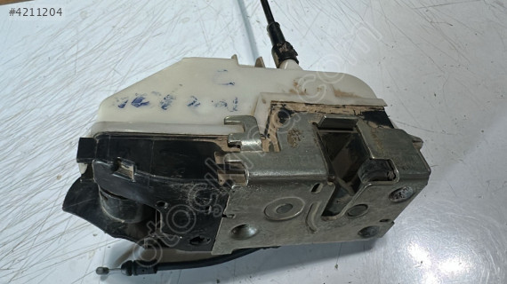 2005-2009 RENAULT MEGANE II SOL ÖN KAPI KİLİDİ ORJ ÇIKMA