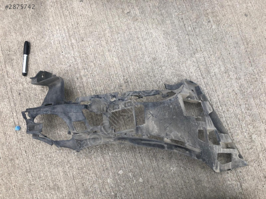 MERCEDES E SERİ W213 ÖN TAMPON SAĞ İÇ BRAKET 2138851065