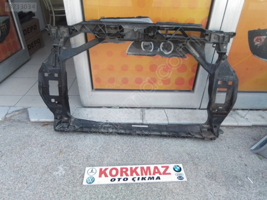 AUDI Q3 ÖN PANEL 2018