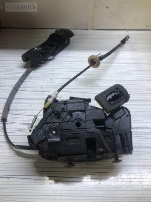 5K1 837 016 E Volkswagen Jetta sağ ön kapı kilidi