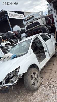 Ford Focus 2.5 sol arka kapı çıkma Orjinal