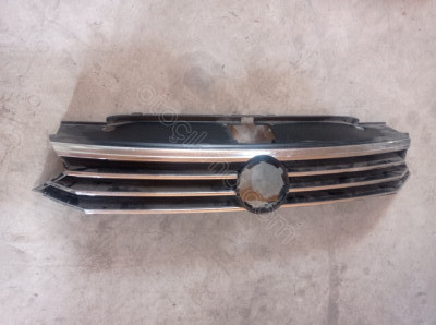 VW PASSAT B8 Ön Panjur Highline Orijinal 3G0853653
