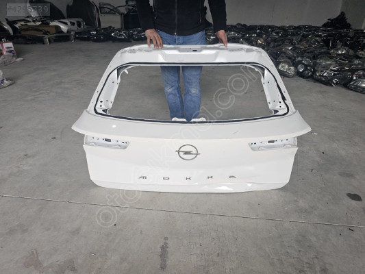 OPEL MOKKA B BEYAZ BAGAJ KAPAĞI ORJINAL GÖÇÜKLÜK