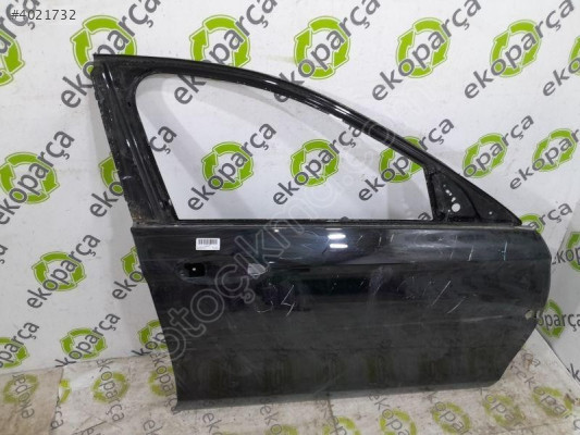 2012-2016 Mercedes E Serisi W213 Sağ Ön Kapı A2137220210