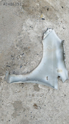 Opel Corsa d 2014 ön sağ çamurluk