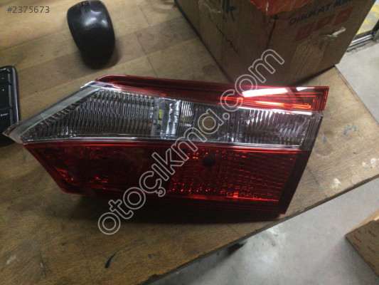 Toyota 2014 model corolla sağ arka stop 81581 02520 ULO