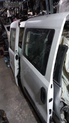 Doblo geniş aile sürgü kapısı