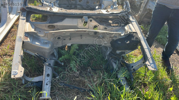 AUDİ A6 SOL ÖN ÇEYREK ŞASE 2001-2004 OTO FEDAİ