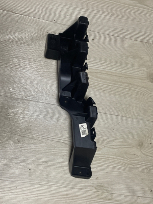FİAT EGEA SAĞ ARKA TAMPON BRAKETİ 52080633