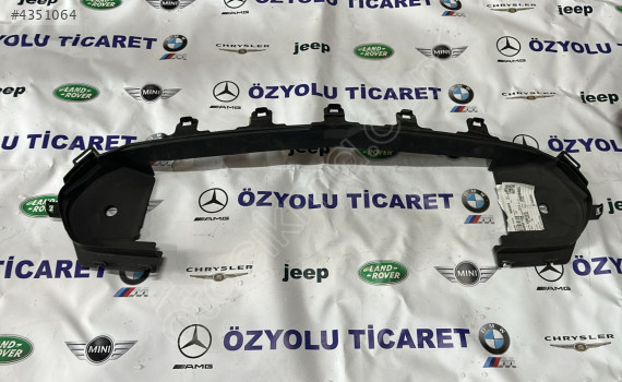 Mercedes W213 Ön Panjur İç Maske A2138858003