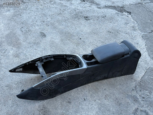 ÇIKMA A4 KOL DAYAMA B8