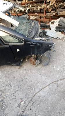 MITSUBISHI COLT SAĞ ÖN ÇAMURLUK ÇIKMA ORJİNAL