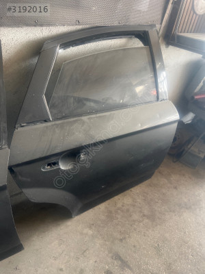 Ford Mondeo mk4 sağ arka kapı