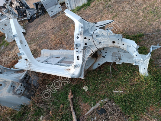 Clio4 sağ ön podya şase