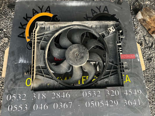 214818009R Captur Fan Motoru Komple Orjinal Çıkma
