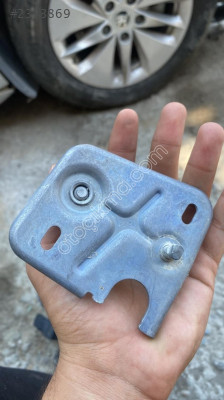 5E3823185 skoda octavia 2021 kapı kilit karşılığı