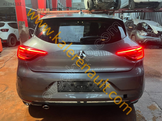 Renault Clio 5 Arka Bagaj Kapağı (Mineral Gri)
