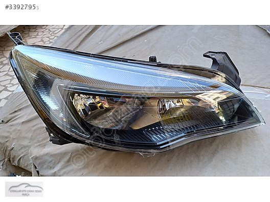 Opel Astra J çıkma orijinal ledli sağ far