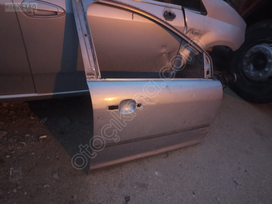 Ford focus sağ ön kapı