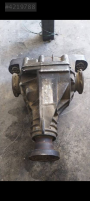 AUDİ Q7 2007 MODEL ARKA DEFRANSİYEL ORİJİNAL ÇIKMA