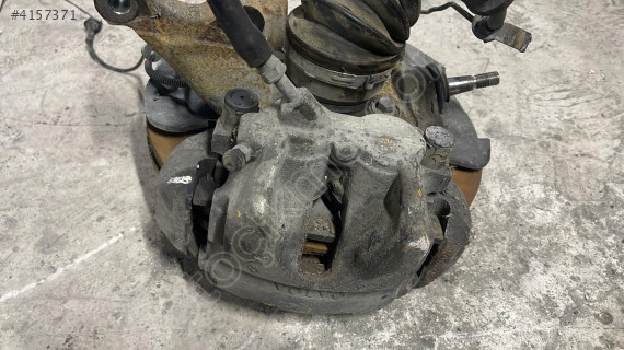 VOLVO XC90 TAŞIYICI SAĞ ÖN 2005-2010 P31387410