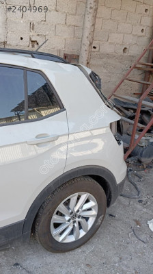 Volkswagen t-cross sol arka çamurluk