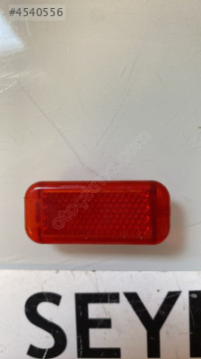 8P0947412 Audi A4 2017 sol ön kapı reflektörü