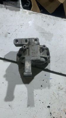 5N0199262L orj vw tiguan motor takozu