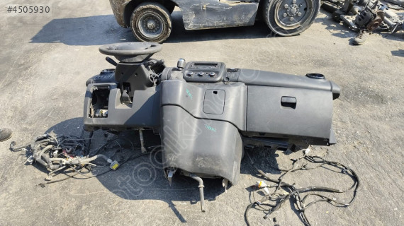 RENAULT TRAFİC4 TORPİDO 2020 OTO FEDAİ