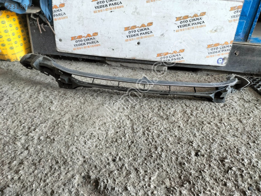 Mercedes C Class W205 Ön Tampon taşıyıcı braketi 2014-2021