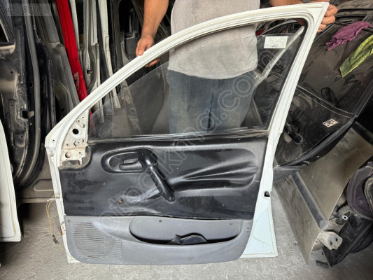OPEL CORSA B SAĞ ÖN KAPI KİLİDİ 1997-2001 MODEL ORJİNAL