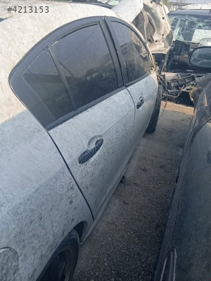 Mazda 3 Sağ Ön Kapı - Oto Yedek Parça - Mert Oto