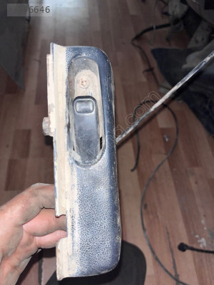 Ford Escort bagaj açma mandalı
