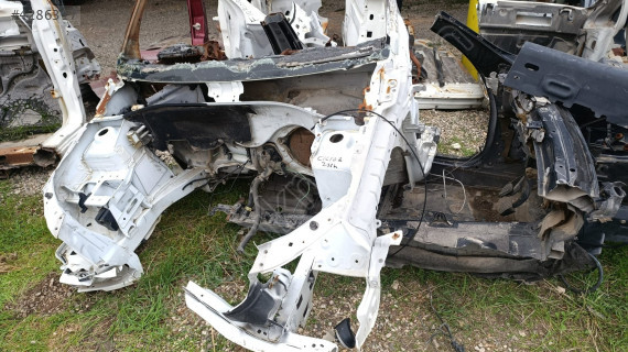 RENAULT CLİO 2 SOL ÖN ŞASİ KOLU ÇIKMA ORJİNAL