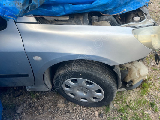 Peugeot 307 sağ ön Çamurluk