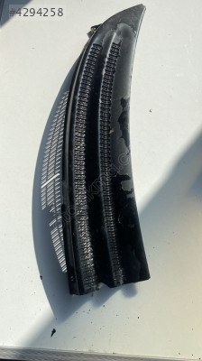 OPEL CORSA B ÖN SAĞ CAM IZGARASI.OTO ERKAN ÜNYE