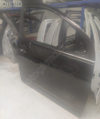 Nissan Qashqai J11 Sağ Ön Kapı - Tüm Parçalar | Mil Oto
