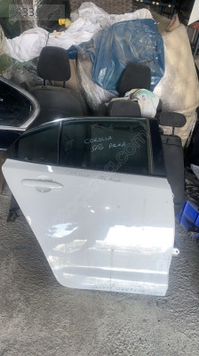 TOYOTA COROLLA SAĞ ARKA KAPI OTO FEDAİ