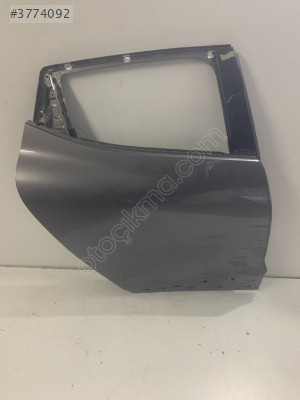02483 RENAULT CLİO 4 SAĞ ARKA KAPI