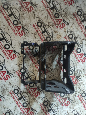 VOLKSWAGEN GOLF 6 RADYO BRAKET TUTUCU