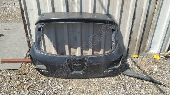 Opel astra j bagaj kapagı