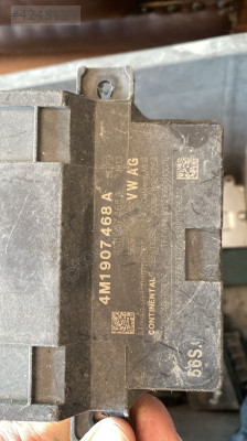 AUDİ A4 KONTROL MODÜLÜ 4M19074668A OTO FEDAİ